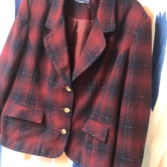 Maggie McNaughton Vintage Red, Blue, and Silver Suit Jacket Blazer - Picture 4 of 14